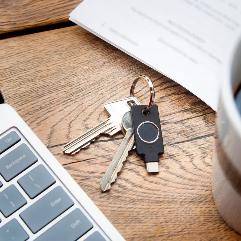 YubiKey C Bio FIDO Edition Yubico negro autenticación sin contraseña