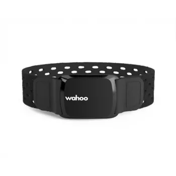 Pulsómetro de muñeca Wahoo TICKR Fit — Bluetooth/ANT+, medición en muñeca, IPX7 resistente al agua, 30 h de batería, negro