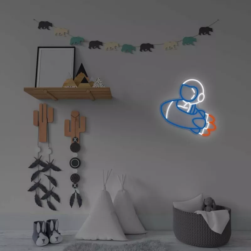 Lámpara de neón decorativa MANTA SNL90MT Style Neon Lights — motivo astronauta en cohete
