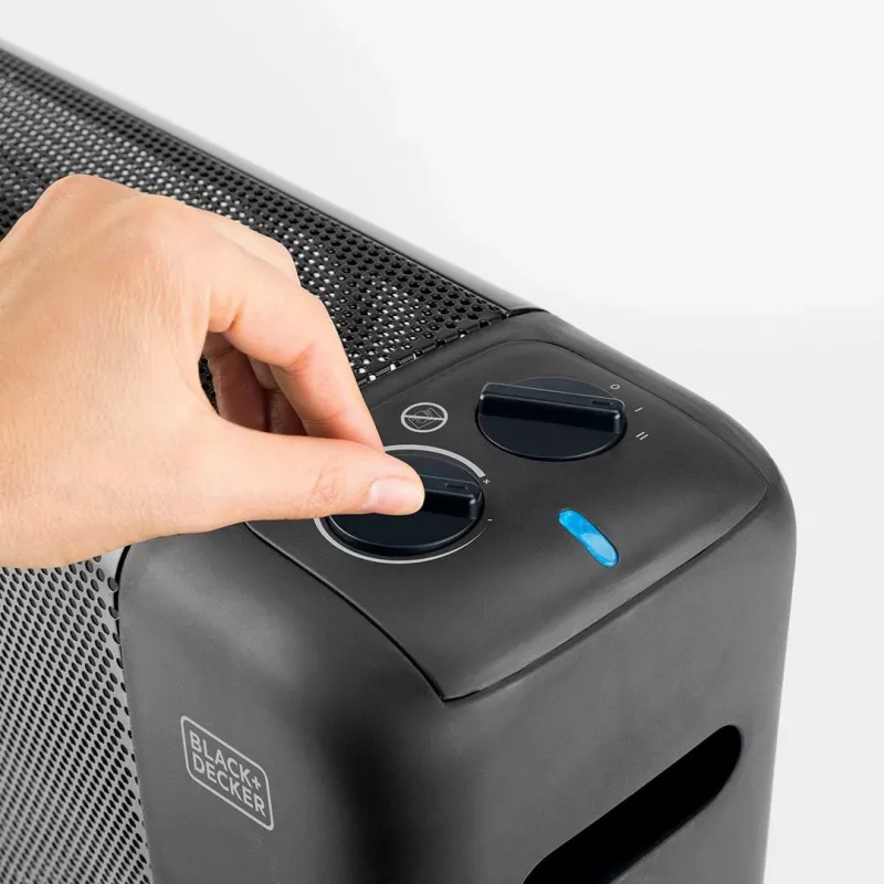 Estufa microtérmica Black+Decker BXMRA1500E