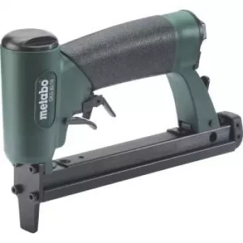 Grapadora Metabo DKG 80/16 negra verde