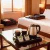Adler AD 1354 hervidor de agua de hotel acero inoxidable 1,2 L + bandeja con tazas negro, acero