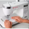 Máquina de coser SINGER CE677