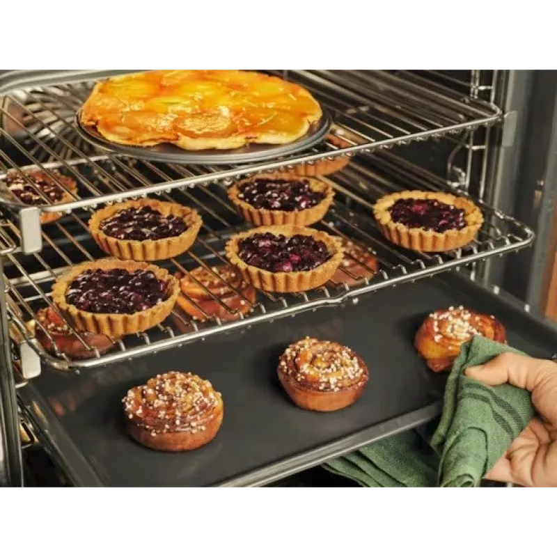 Horno eléctrico empotrable Electrolux LOE8H39Z — 72 l, pirolítico, aire caliente, grill, pantalla TFT, A+