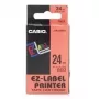 Rollo de etiquetas CASIO XR-24RD1 — etiquetas autoadhesivas negro sobre rojo, 2,4 cm × 8 m, 1 rollo