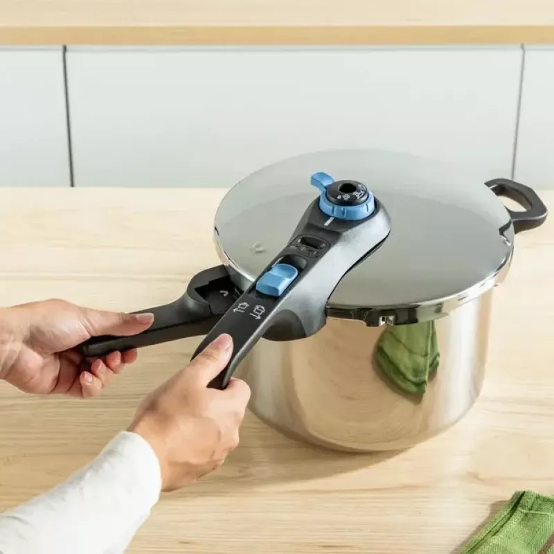 Olla a presión Tefal SECURE TRENDY 6L con cestillo de vapor de acero inoxidable, apta para inducción