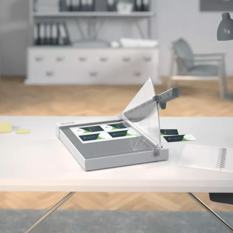 Cortapapeles Leitz Precision Home Office A4, 10 hojas, sujeción manual, acero inoxidable, A4, 80 g/m², antracita