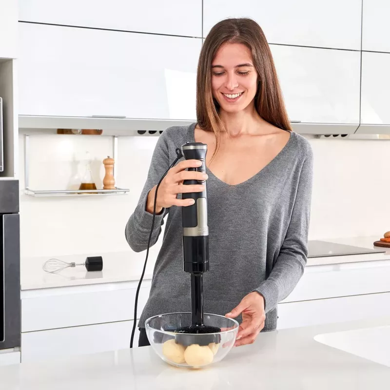 Batidora de mano Black & Decker BXHBA1500E — 1500 W batidora de mano con varilla de acero inoxidable, 20 velocidades, picadora, batidor, pulso