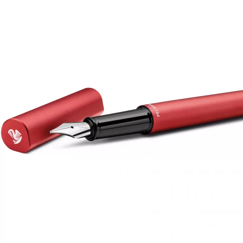 Pelikan Pluma estilográfica Ineo Elements P6 carcasa de metal Rojo fuego (823685)