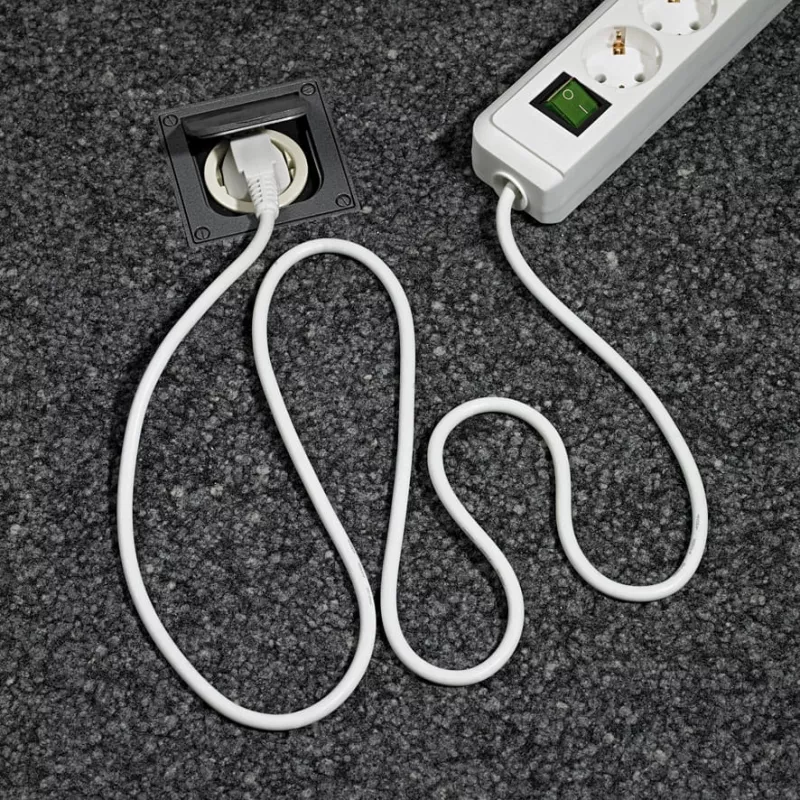 Brennenstuhl 1159520400 Regleta de enchufes 6 tomas 45° blanca con interruptor 3 m cable H05VV-F3G1,5 POS-Reiter (1159520400)