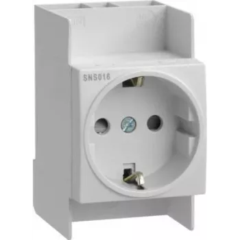 Toma de corriente Hager SNS016 blanca