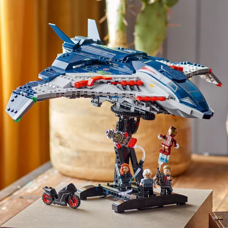LEGO Marvel Super Heroes 76325 Avengers: Age of Ultron Quinjet, juego de construcción, 1131 piezas, 5 minifiguras, 12+