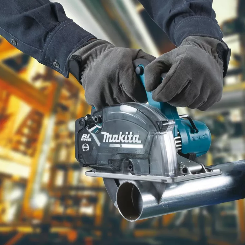 Sierra circular Makita DCS553Z 15 cm negra, azul 4200 rpm