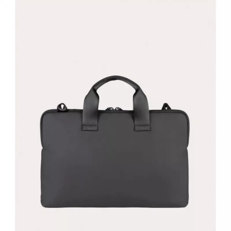 TUCANO GOMMO Funda slim para portátil 15,6 inch MacBook Pro 16 negro - La línea de fundas y accesorios Gommo está fabricada con un material - w