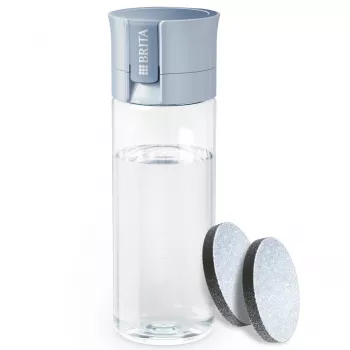 Botella filtrante BRITA Vital azul pastel 600 ml con 2 filtros MicroDisc, sin BPA, apta para lavavajillas