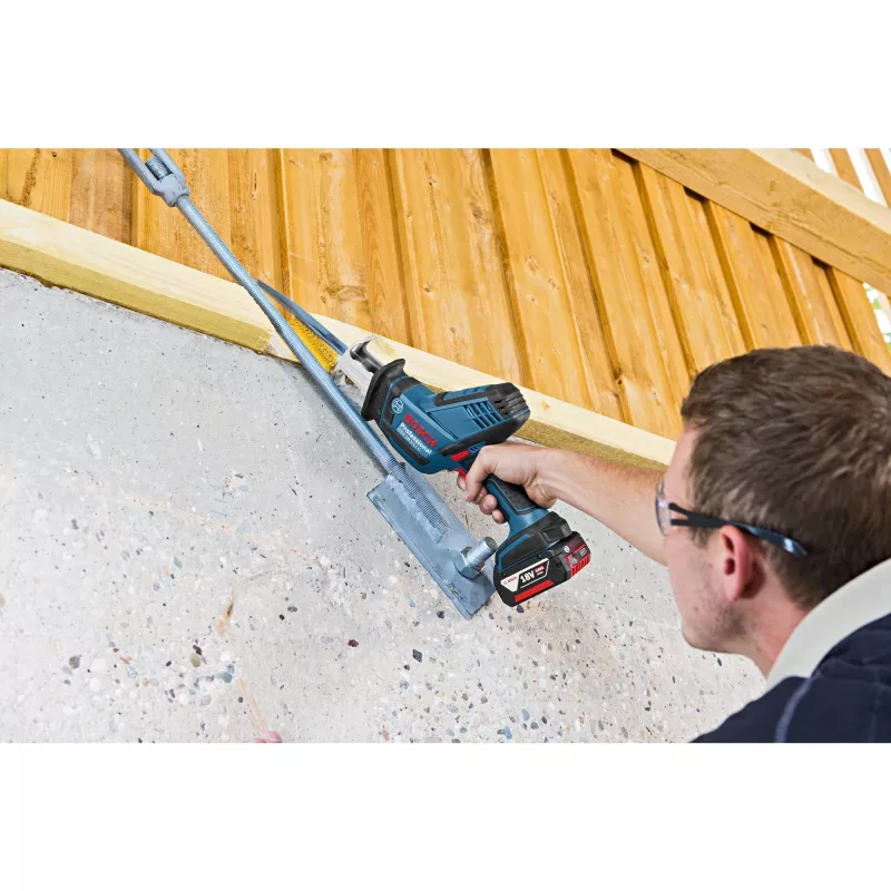 Bosch GSA 18 V-LI C Professional sierra de sable inalámbrica, solo