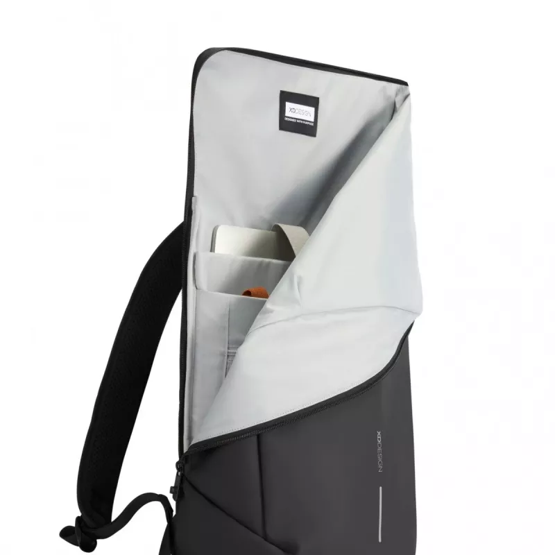 Mochila XDDESIGN URBAN FLAP-TOP P706.2601 — resistente al agua, ligera, negra