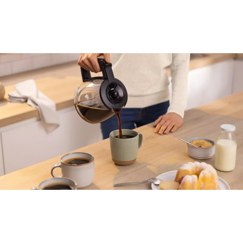 Cafetera de filtro Bosch TKA2M113, depósito de agua de 1,25 l, 15 tazas, negro