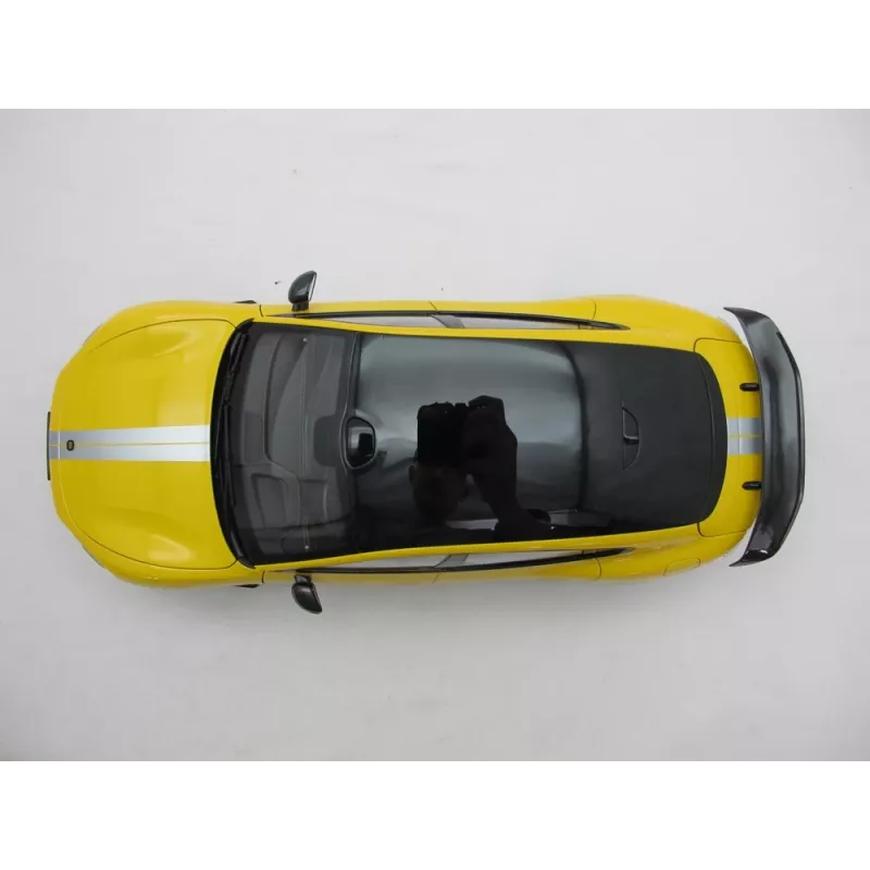 Modelo de coche clásico Xiaomi BHR08KQGL premontado a escala 1:18 — 284×110×82,5 mm