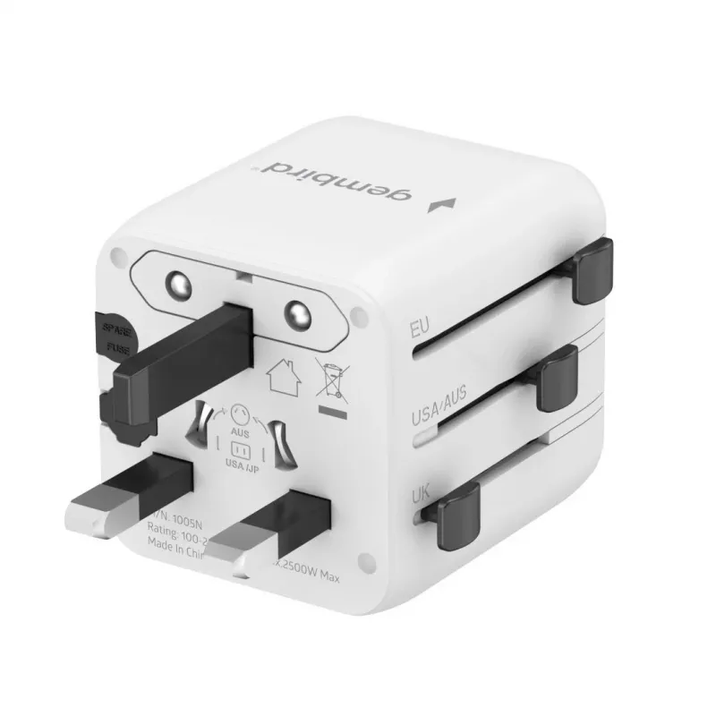 Adaptador de viaje universal GEMBIRD TPA-INT-01-W — entrada 100–250 V, conector Type-G, dimensiones compactas 84×56×85 mm