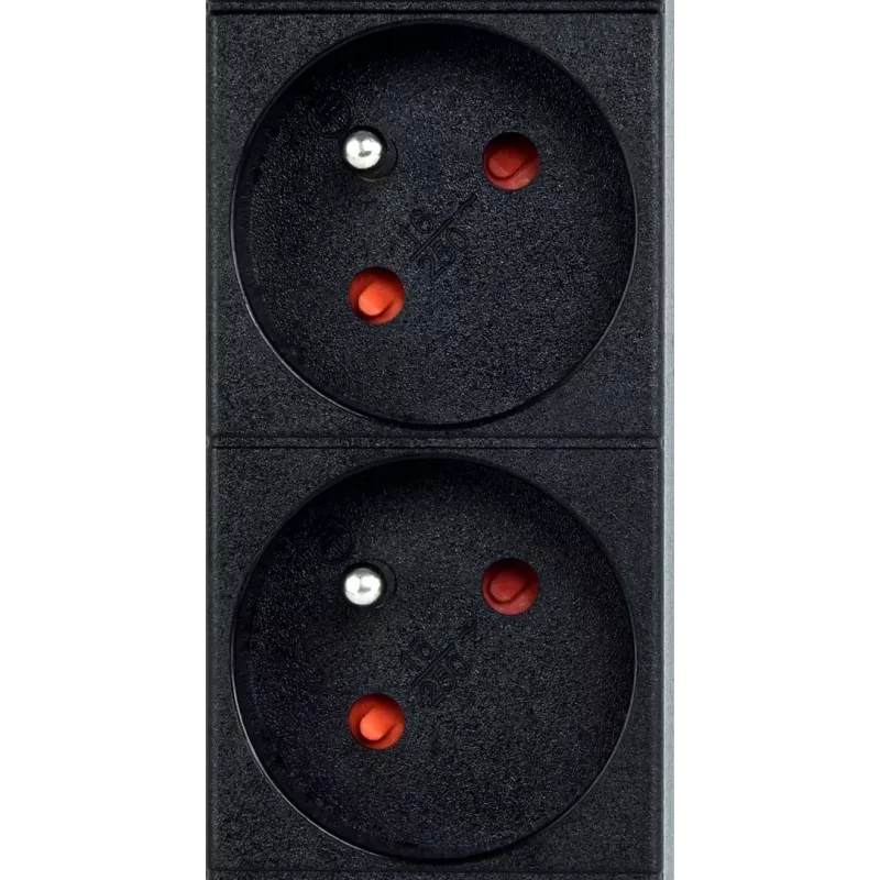 Unidad de distribución de corriente GEMBIRD EG-PDU-9F2F — 9 tomas francesas (tipo E), rack 1H, 16A, cable de 2 m