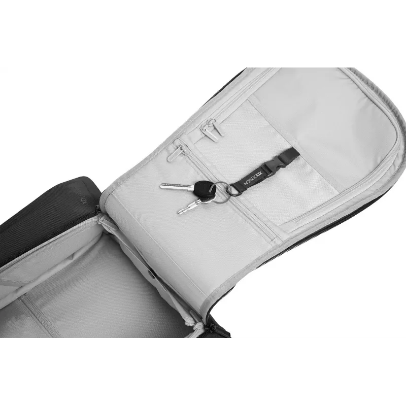 Mochila XDDESIGN Bizz Negra — resistente al agua, ligera, modelo P705.931