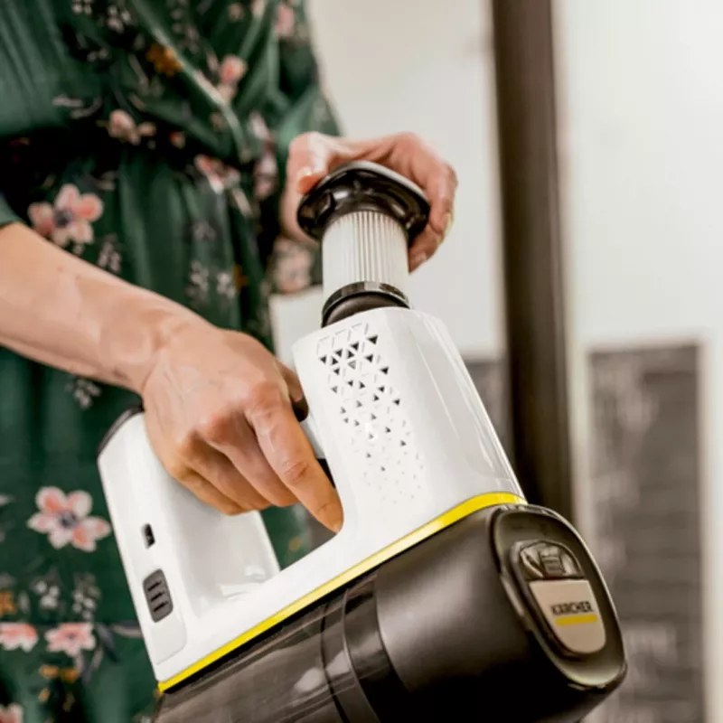 Aspirador de escoba Karcher VC 6 Cordless ourFamily Duo — aspirador de escoba inalámbrico, 25,2 V, 0,8 L, HEPA 12, 50 min de autonomía