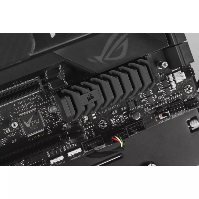 Unidad SSD Corsair MP600 PRO XT 8 TB M.2 PCIe 4.0 NVMe, disipador