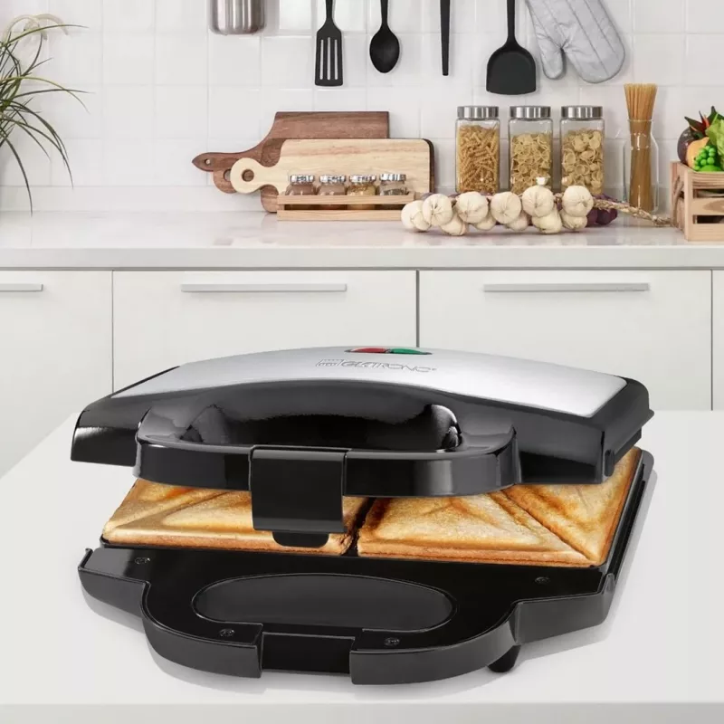 Sandwichera Clatronic ST 3778 750 W negra, acero inoxidable