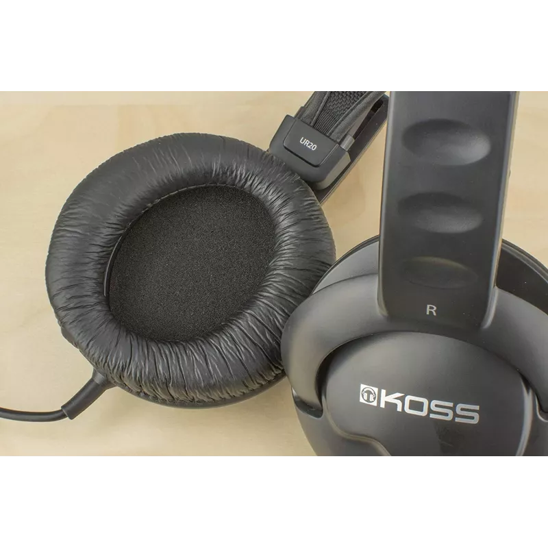 Koss | UR20 | Auriculares estilo DJ | Con cable | On-Ear | Cancelación de ruido | Negro