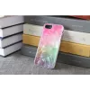 Funda protectora iKins para Apple iPhone 8/7 — patrón de flores acuáticas, blanco