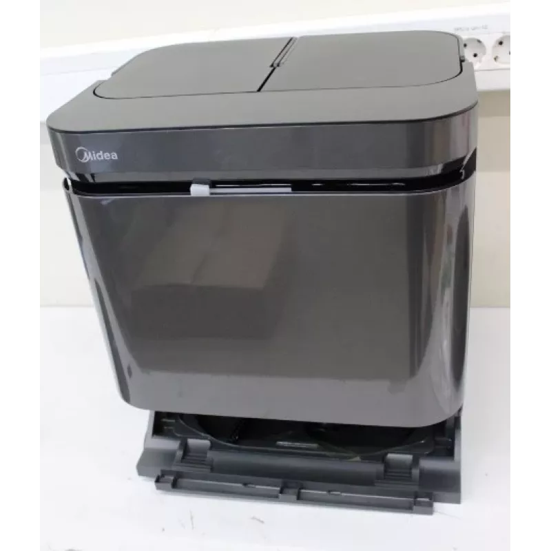 AGOTADO. Midea V15 robot aspirador | AGOTADO. Midea robot aspirador | V15 | Húmedo y seco | 5200 mAh | Depósito de polvo 3 L | 16200 Pa | Negro | USADO, SUCIO, ARAÑADO