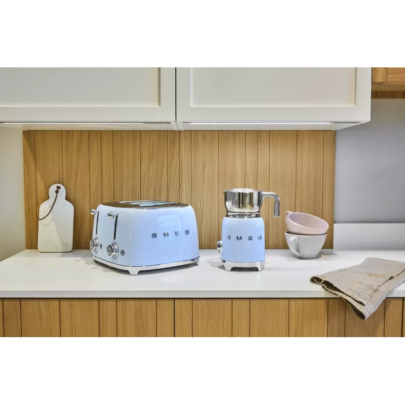 Tostadora Smeg 50's Style TSF03PBEU azul pastel