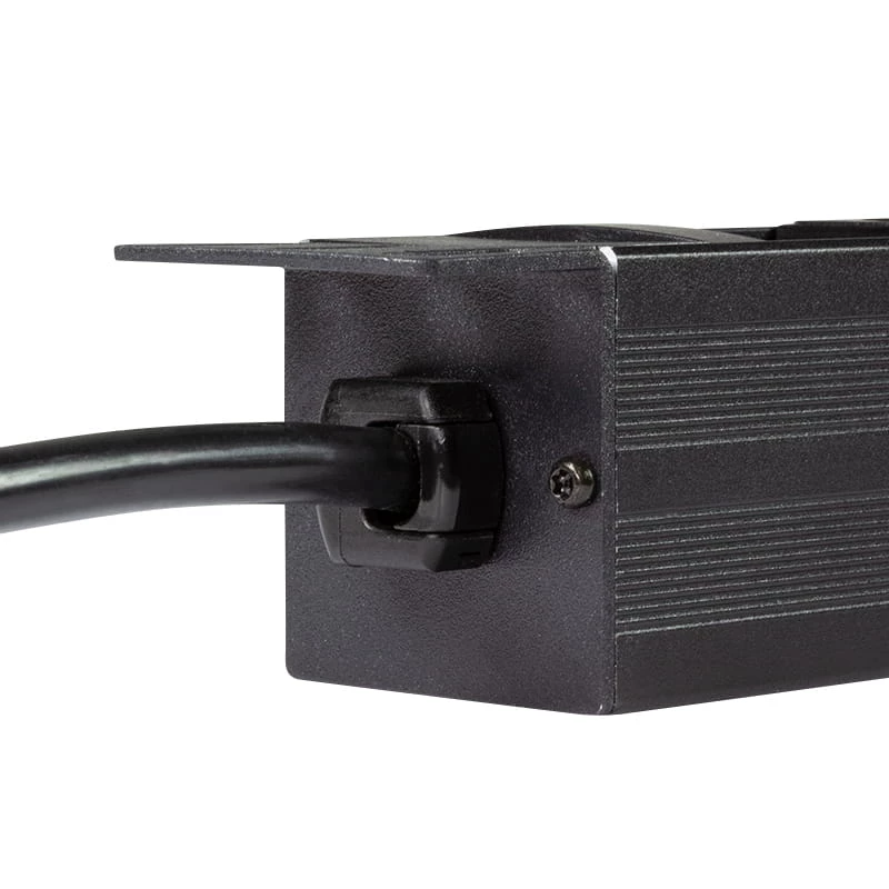 LogiLink - regleta de alimentación (montaje en rack) - 3500 vatios - entrada CEE 7/7 - salidas: 8 (2 x USB, 8 x CEE 7/7) - 1U - 4