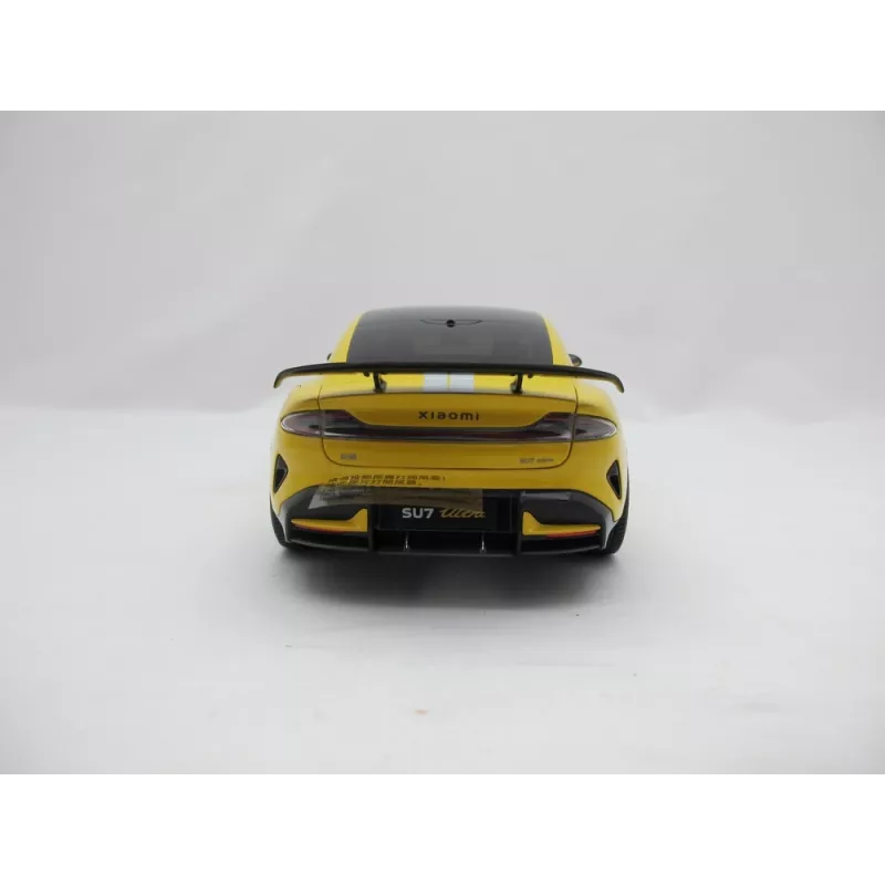Modelo de coche clásico Xiaomi BHR08KQGL premontado a escala 1:18 — 284×110×82,5 mm