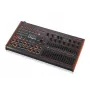 Sintetizador híbrido Behringer LM DRUM