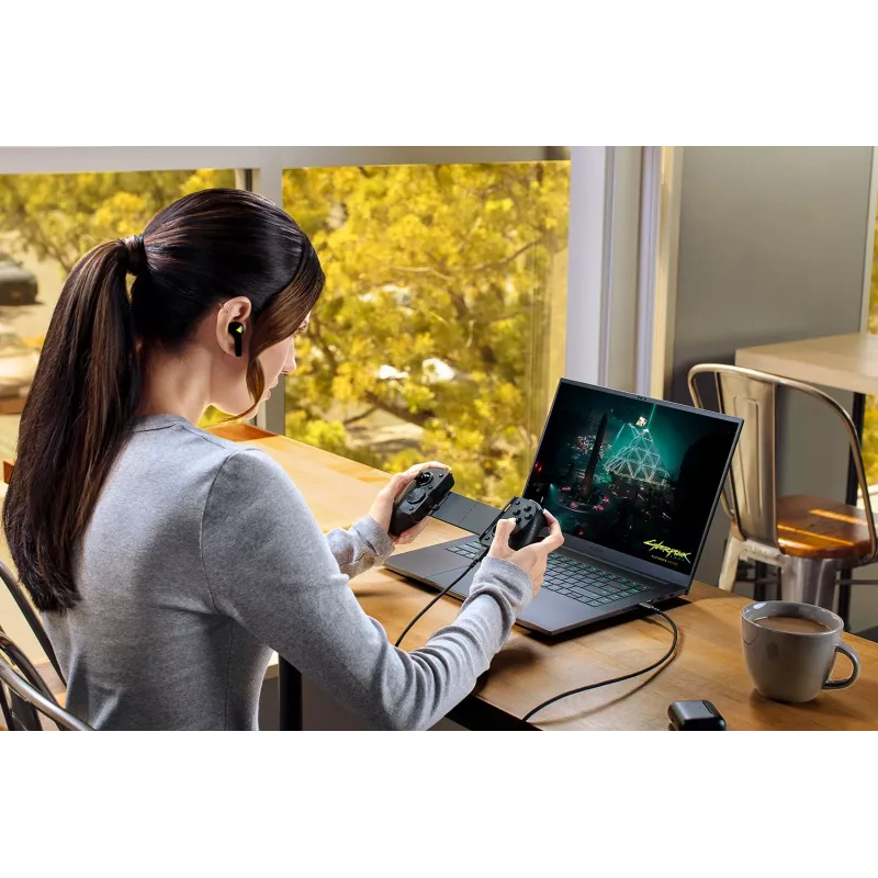 Mando Razer Kishi V3 Pro Haptic USB-C para teléfonos, mini-tablets y PC