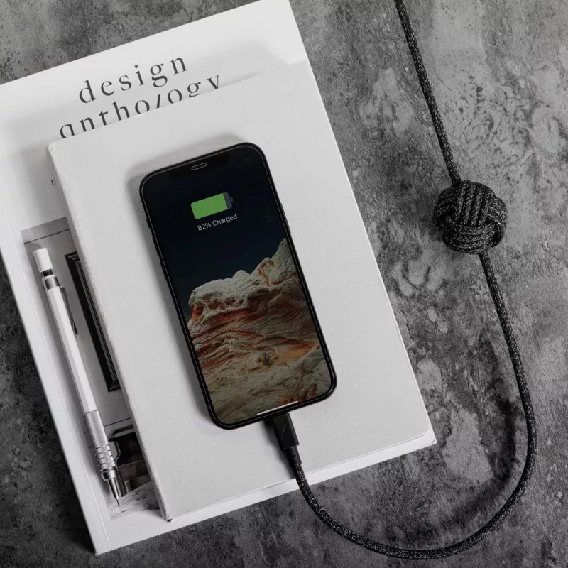 Cable USB-C a Lightning Native Union Night 3 m — negro/gris, longitud 3 m