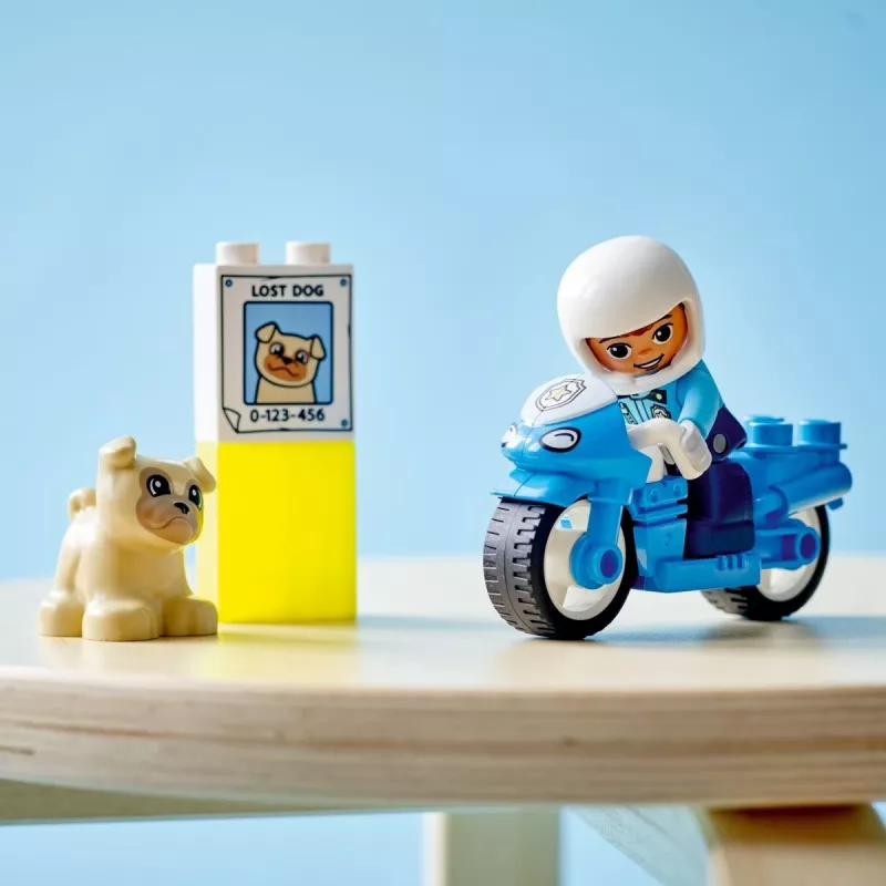 Set de moto de juguete LEGO Duplo Policía 10967 con ruedas móviles y figura de policía
