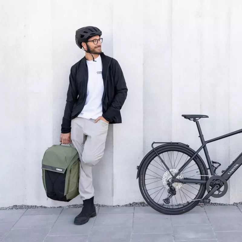 Mochila Thule Paramount Commuter 28L - negro