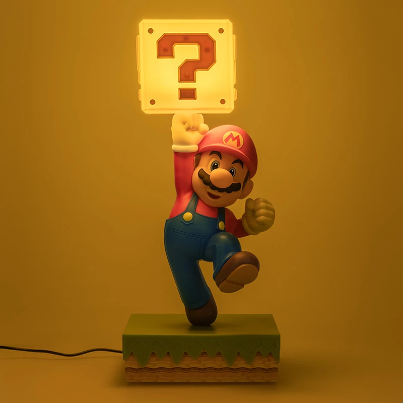 Lámpara de mesa Paladone Super Mario Diorama Light — diorama decorativo iluminado para escritorio o estantería