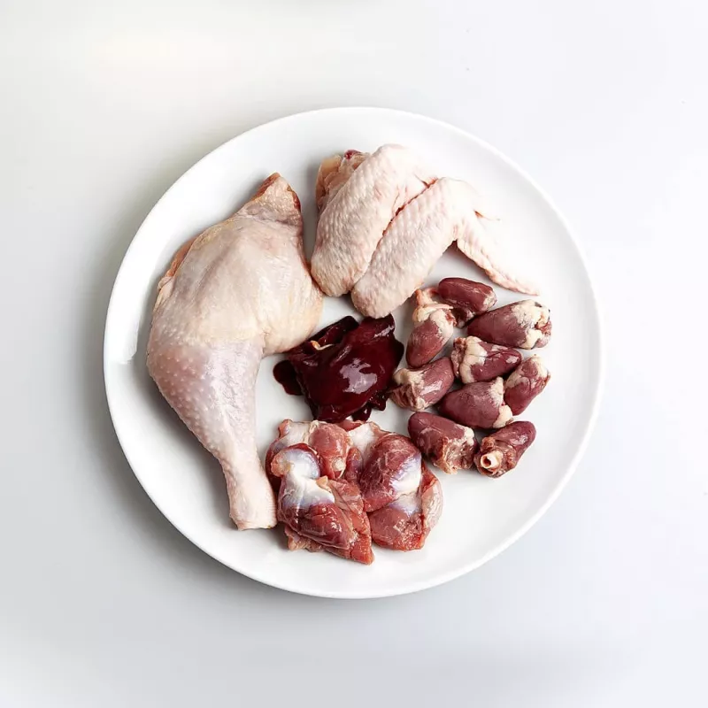 3Coty comida húmeda para gatos adultos con pollo y corazones, 80 g