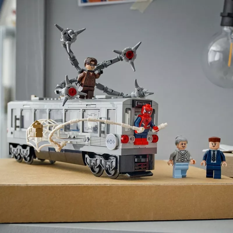 LEGO Marvel Super Heroes 76321 Spider-Man Doc Ock Subway Showdown juguete de construcción, 393 piezas, 4 minifiguras, edad 9+