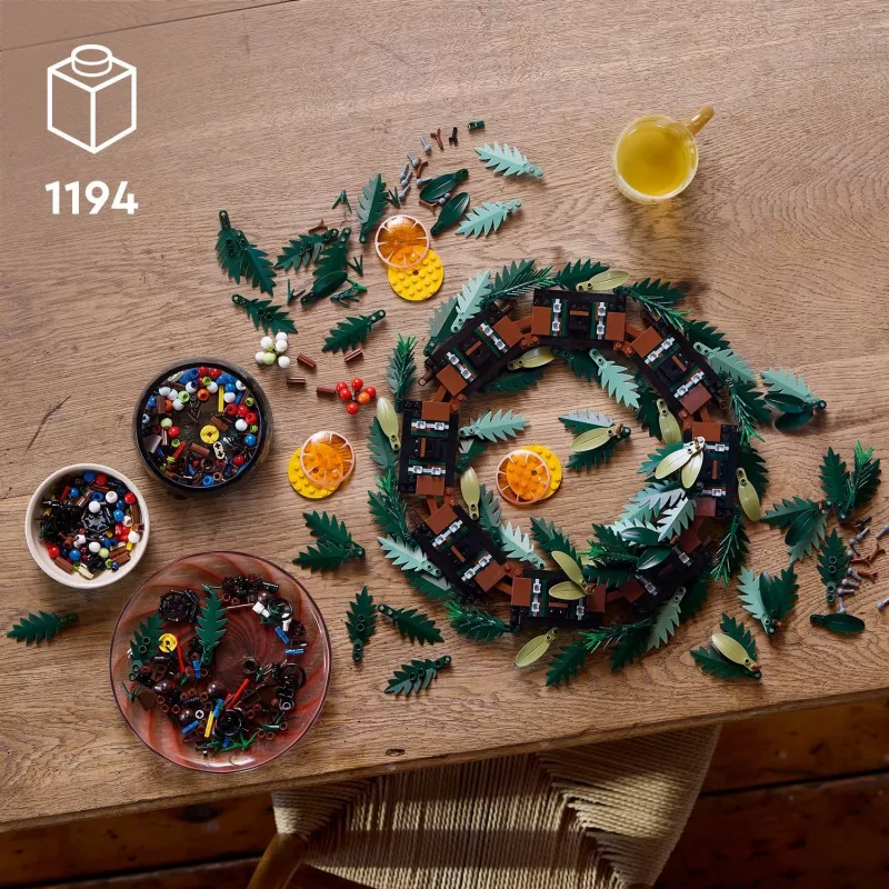LEGO 10340 Icons Corona navideña Juguete de construcción