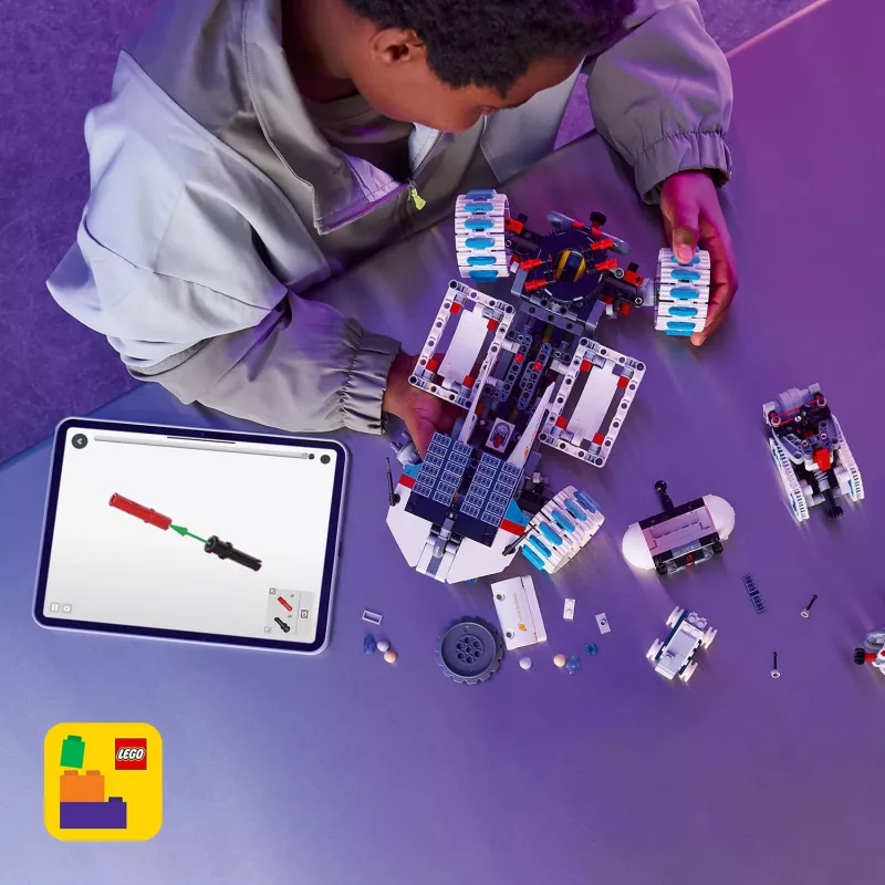 LEGO Technic 42211 Lunar Outpost rover lunar, juego de construcción, 1082 piezas, 10+
