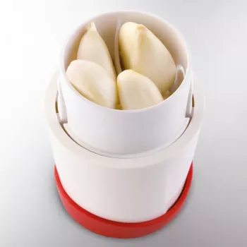 Cortador de alimentos manual Leifheit 03046 — carcasa de ABS, patas antideslizantes, rojo/blanco