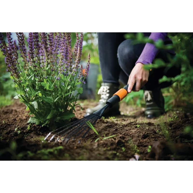 Rastrillo Fiskars 1001412 acero galvanizado