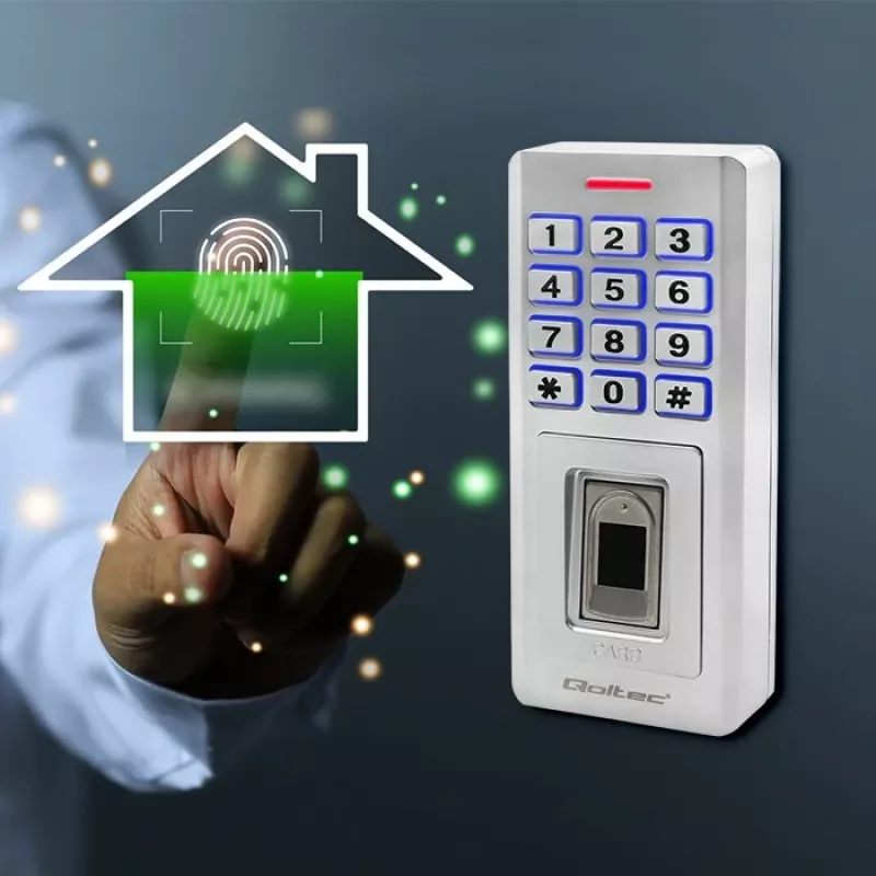 Cerradura con código de huella y RFID QOLTEC 52447 con protección IP68