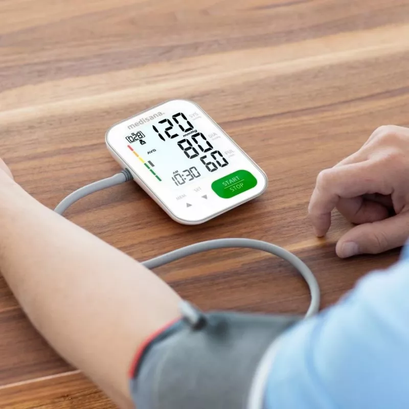 Medisana BU 565 tensiómetro de brazo (blanco)