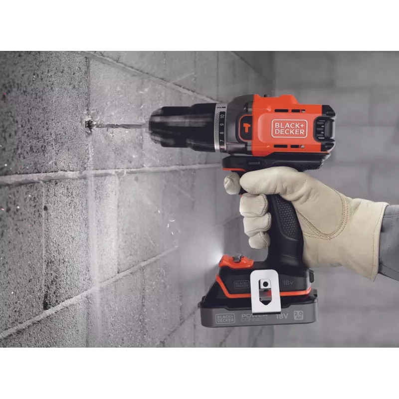 Atornillador-taladro a batería 18V BCD383D2TA Black+DECKER